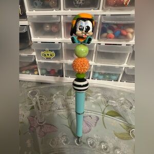 Doorable customized pen goofy